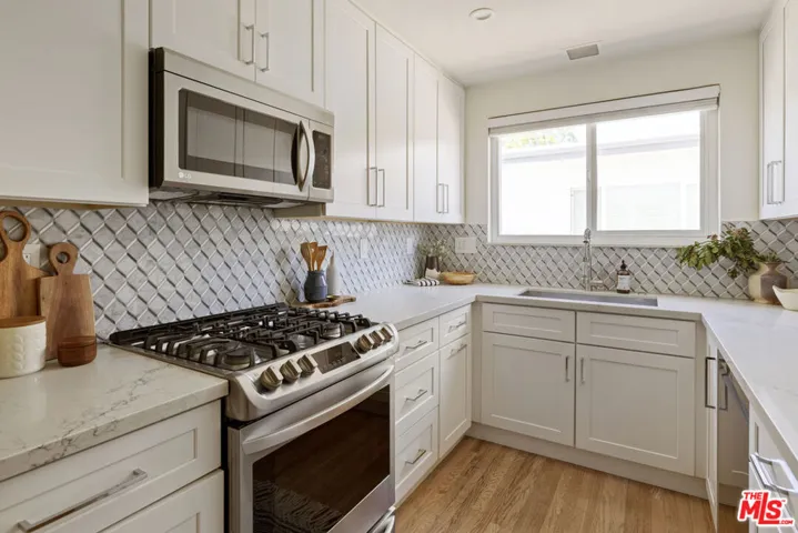 17212 Bullock Street, Encino, California 91316