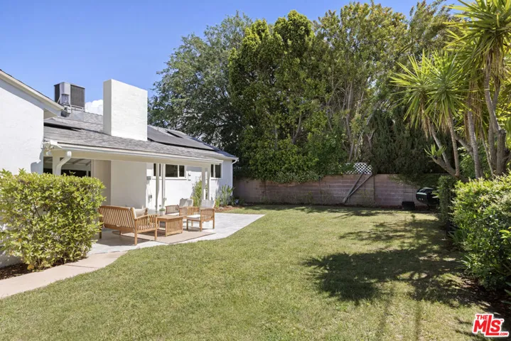 17212 Bullock Street, Encino, California 91316