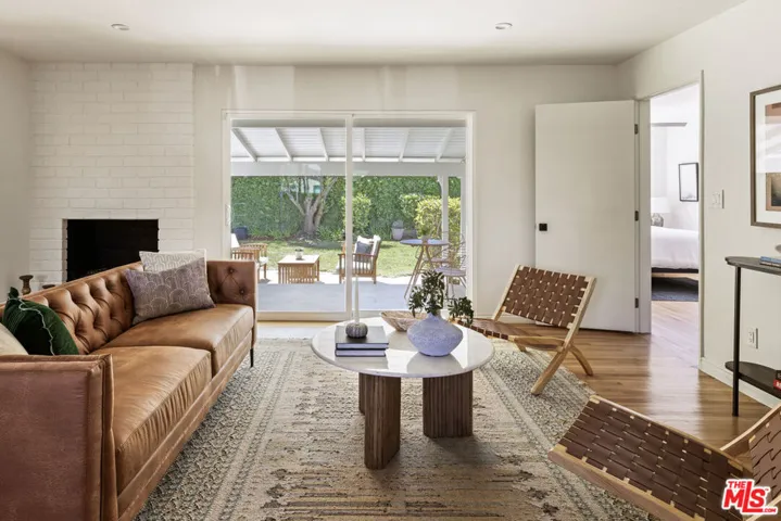 17212 Bullock Street, Encino, California 91316