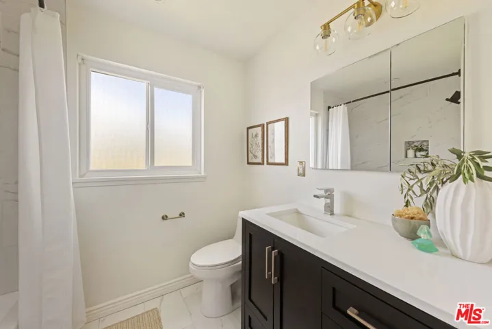17212 Bullock Street, Encino, California 91316