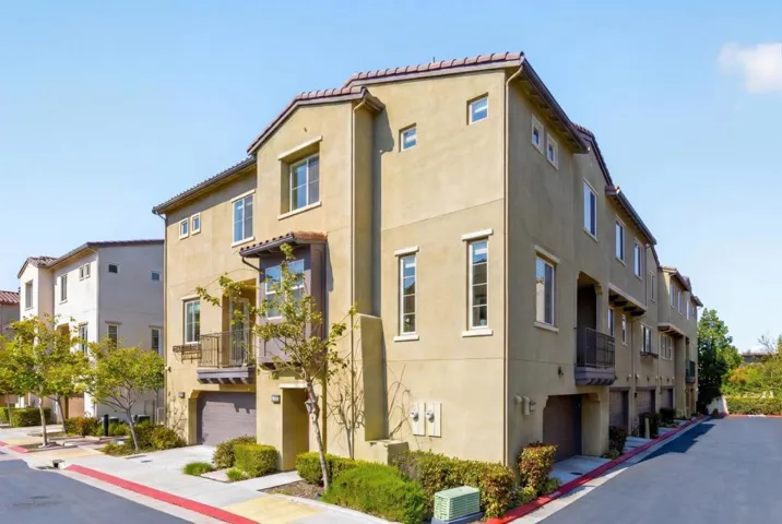 535 Holthouse Terrace, Sunnyvale, California 94087