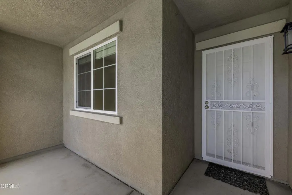 09_entryway_1