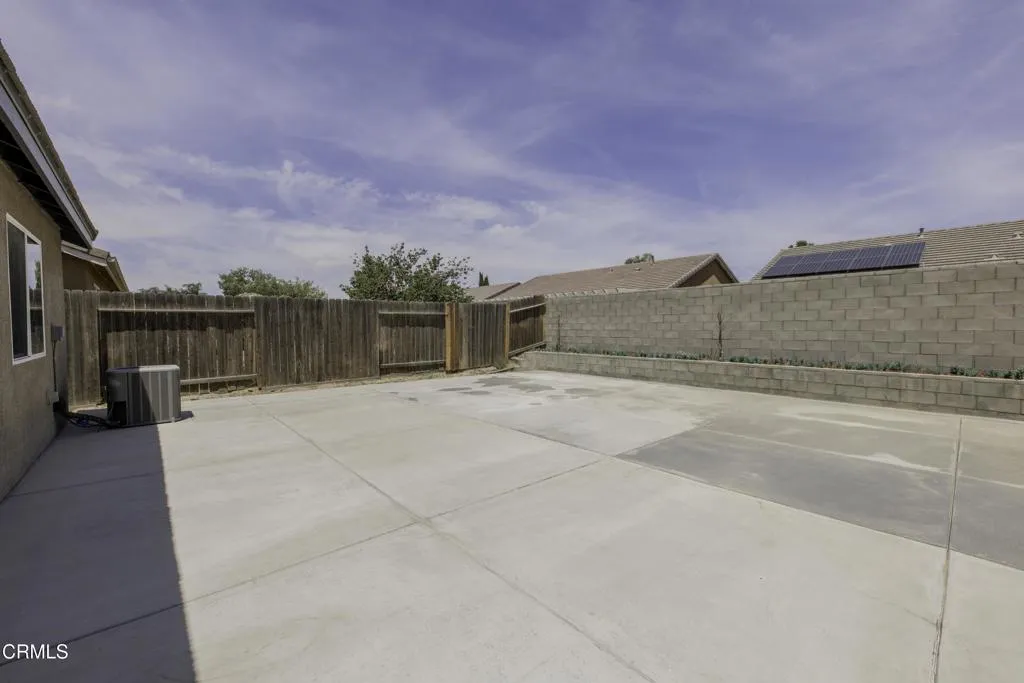 31_back_exterior_1