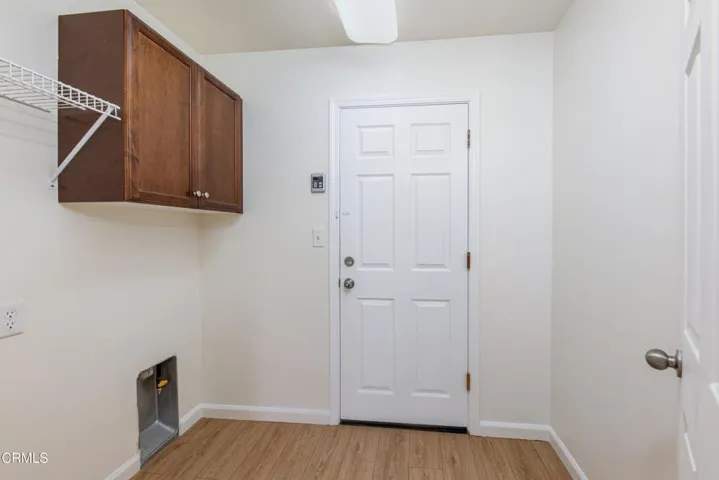 10_entryway_2