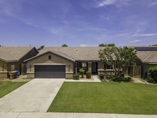 07_front_exterior_6