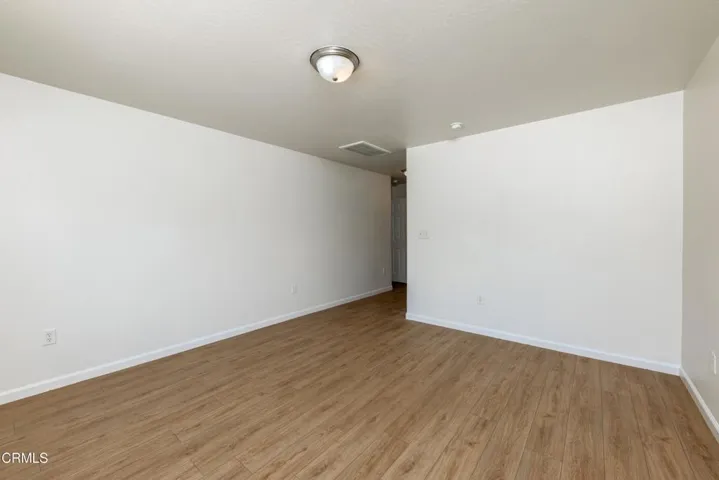 14_living_room_4