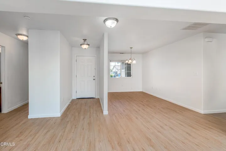 11_living_room_1