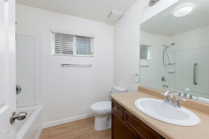 28_master_bathroom_4