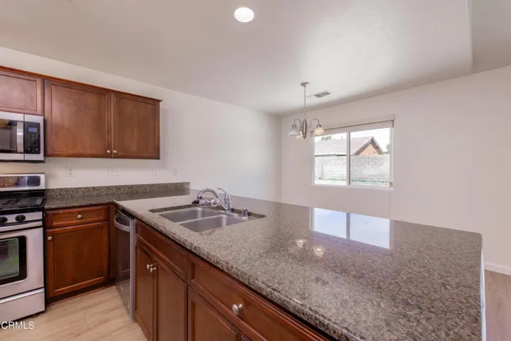 16_kitchen_2