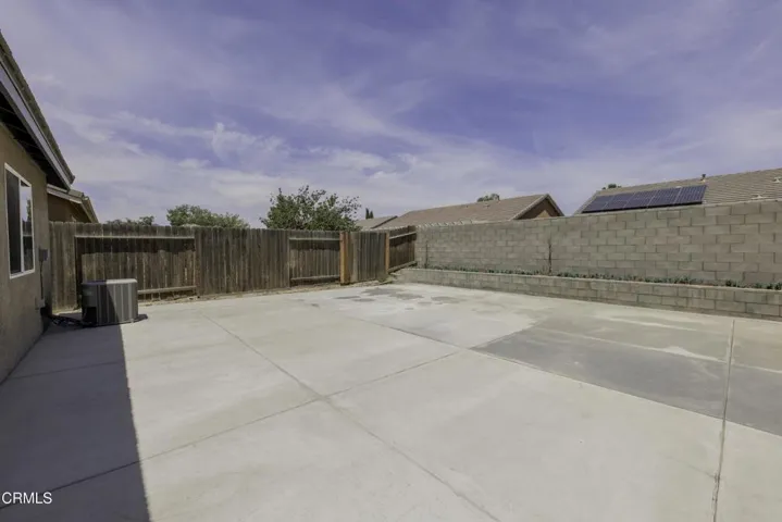 31_back_exterior_1