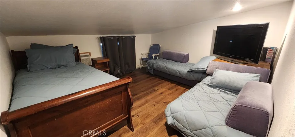 Upstairs bedroom 2