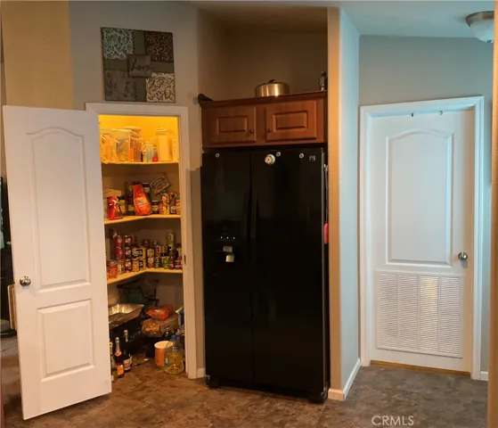 Pantry has room to store enough food and snack for everyone