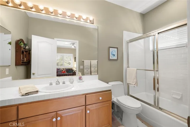 Secondary bedroom ensuite