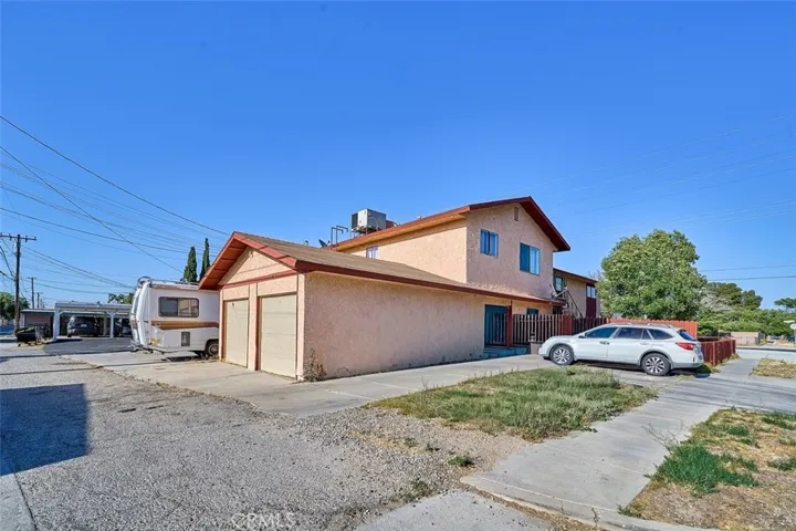 1011 W Avenue H12, Lancaster, California 93534