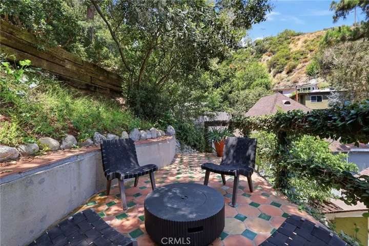 6182 Glen Oak St, Los Angeles, California 90068