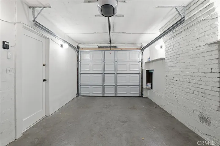 6182 Glen Oak St, Los Angeles, California 90068