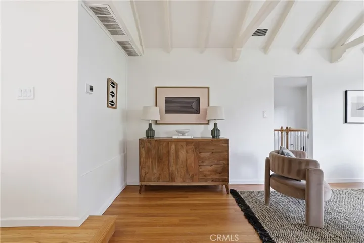 6182 Glen Oak St, Los Angeles, California 90068
