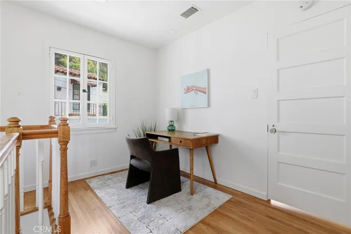 6182 Glen Oak St, Los Angeles, California 90068