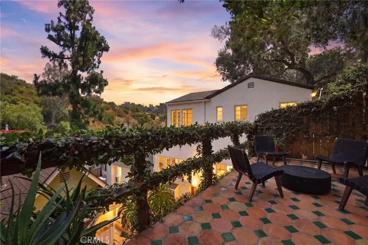 6182 Glen Oak St, Los Angeles, California 90068