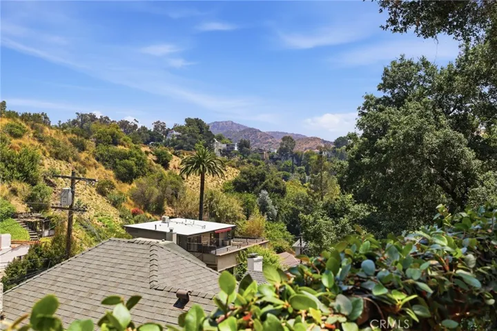 6182 Glen Oak St, Los Angeles, California 90068