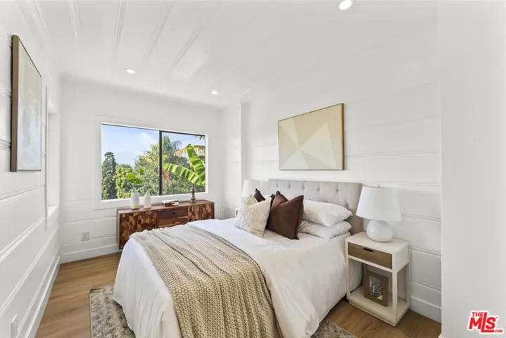 Bedroom 3 with 2 windows