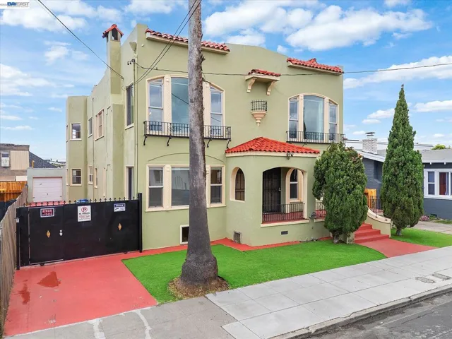125 12th St, Richmond, California 94801-3527