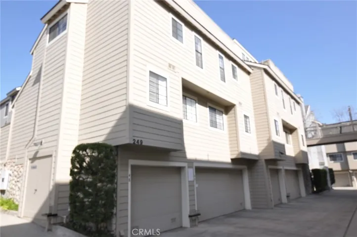 249 Alpine 48, Pasadena, California 91106