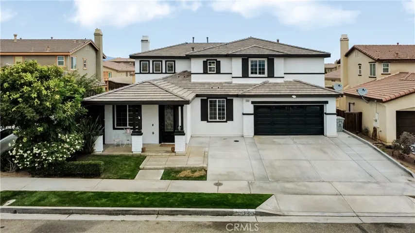 9068 Chimney Rock, Hesperia, California 92344
