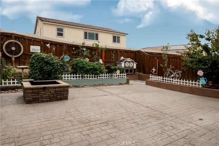 9068 Chimney Rock, Hesperia, California 92344
