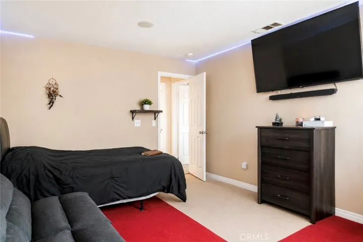 9068 Chimney Rock, Hesperia, California 92344