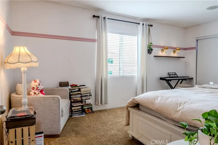 9068 Chimney Rock, Hesperia, California 92344