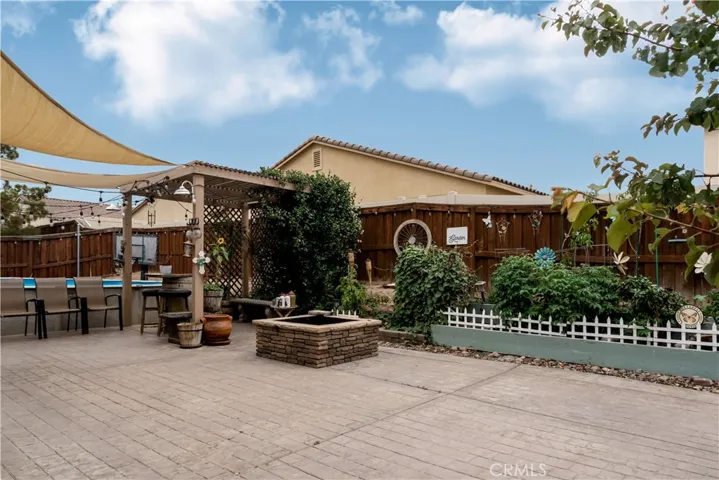 9068 Chimney Rock, Hesperia, California 92344