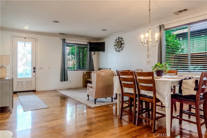 9068 Chimney Rock, Hesperia, California 92344