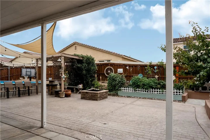 9068 Chimney Rock, Hesperia, California 92344