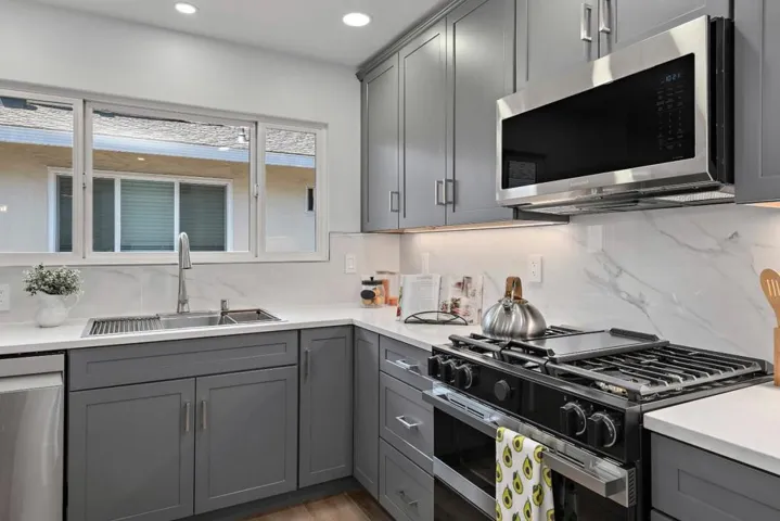 1203 Annapolis Drive, San Mateo, California 94403