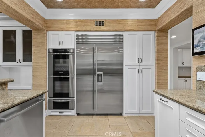 2600 Newport, Newport Beach, California 92663