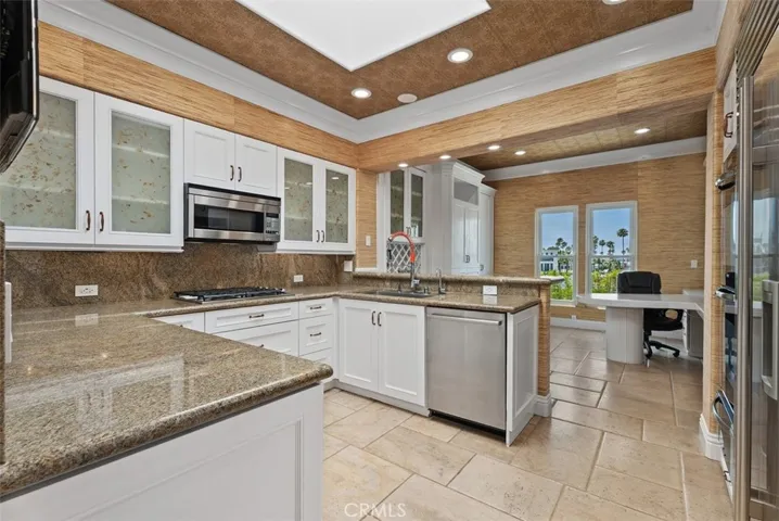 2600 Newport, Newport Beach, California 92663