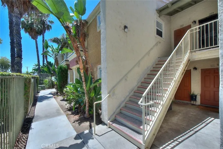 760 Rimpau 102, Corona, California 92879