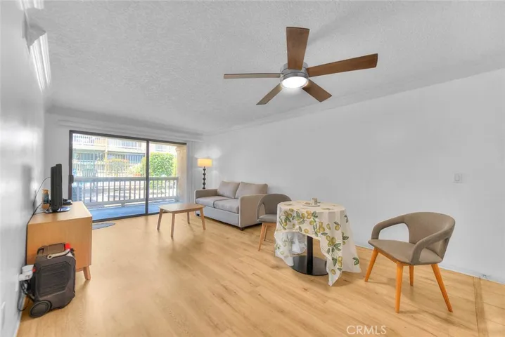 760 Rimpau 102, Corona, California 92879