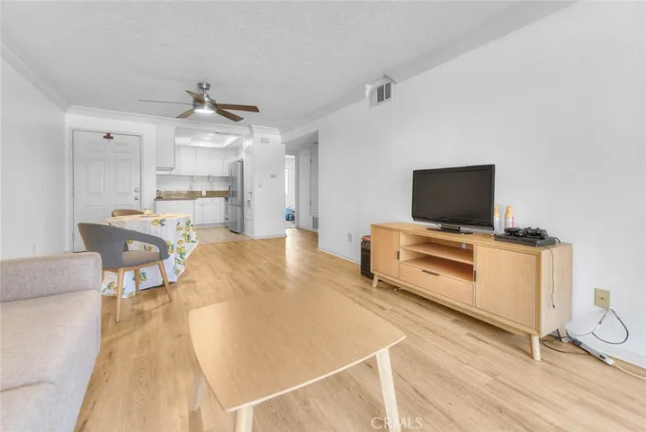 760 Rimpau 102, Corona, California 92879