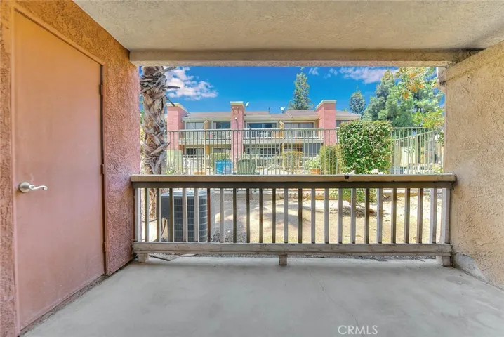 760 Rimpau 102, Corona, California 92879