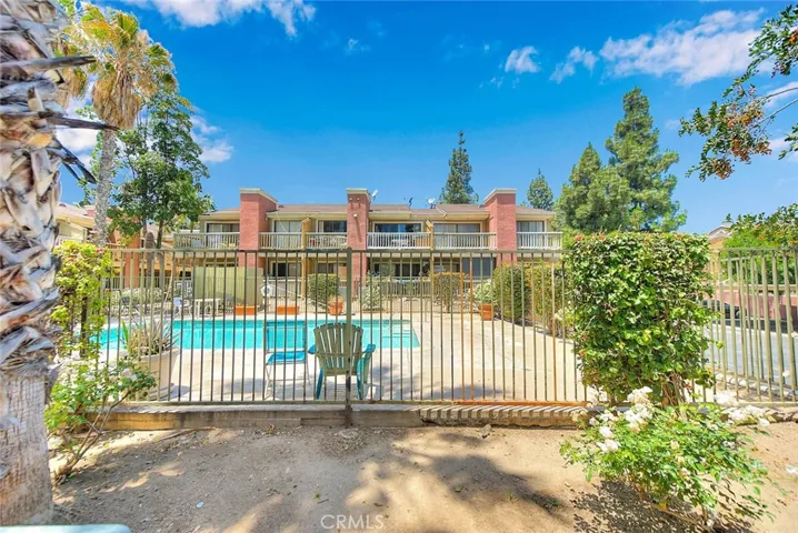760 Rimpau 102, Corona, California 92879