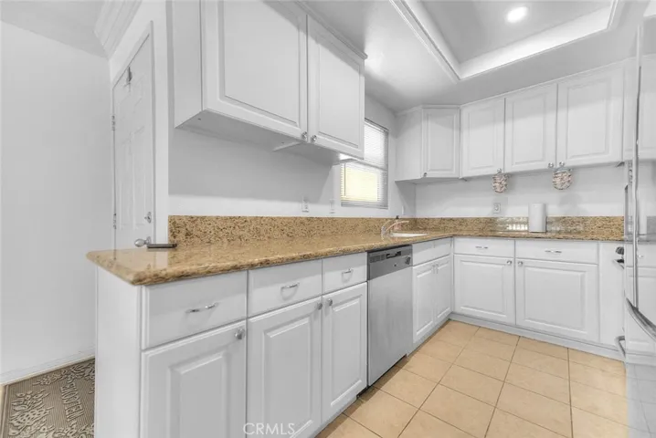 760 Rimpau 102, Corona, California 92879