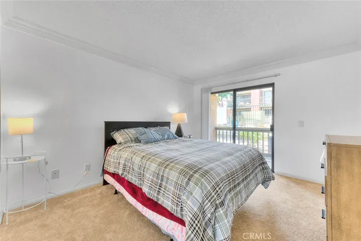 760 Rimpau 102, Corona, California 92879