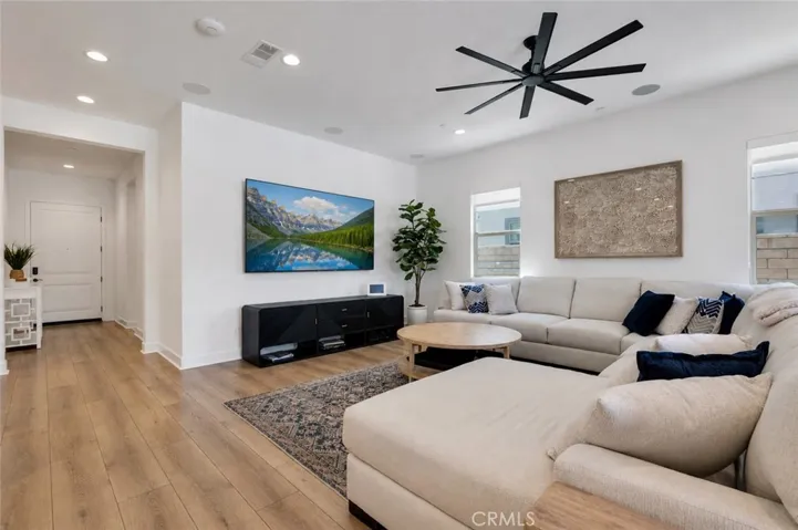 21611 Canyon Cove, Chatsworth, California 91311