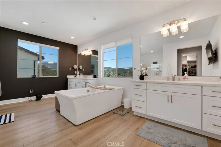21611 Canyon Cove, Chatsworth, California 91311