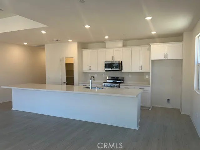 Lot 206 kitchen