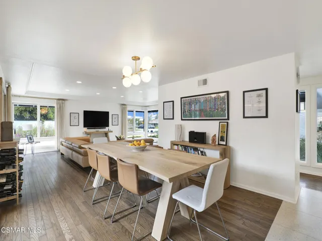 Formal dining area