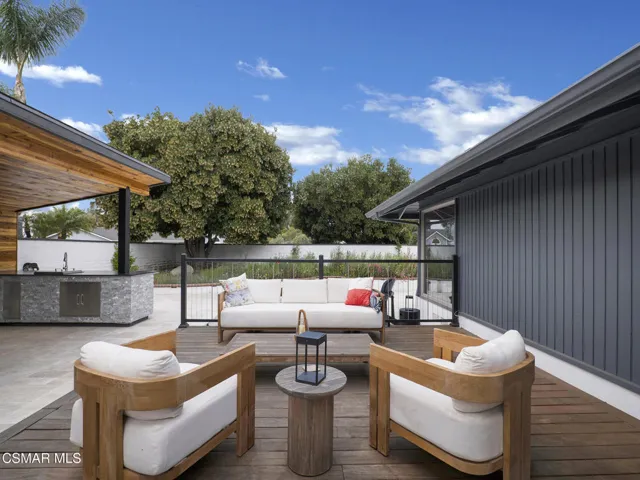Versatile yard