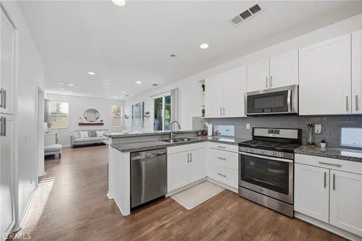 1351 Bonnie Cove, Glendora, California 91740